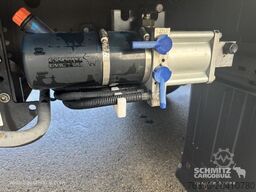 Schmitz Cargobull Semitrailer Curtainsider Mega