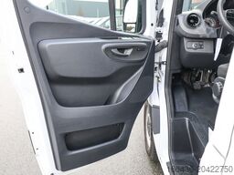 Mercedes-Benz Sprinter 317 CDI Kasten L3H2 Holz Navi Kamera