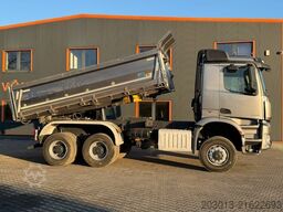 MERCEDES-BENZ AROCS 3345 6x6 Euro 6 Kipper mit Bordmatik