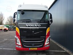 Volvo FH 420 LNG Globetrotter tractor unit