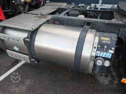 Volvo FH 420 LNG Globetrotter tractor unit