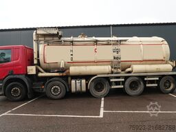 Scania P 380 – 10x4 blow and suck truck