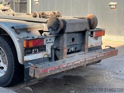 DAF CF 250 VDL-Abrollkipper mit Planenaufbau u. LBW