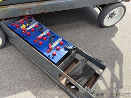 SkyJack SJ 4626 9,90m Scherenarbeitsbühne *Akku NEU*