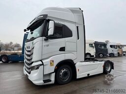 IVECO S-WAY 530 * RETARDER * 2 X TANK * ACC * WENIG KM