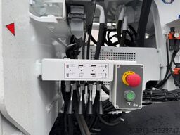 MERCEDES-BENZ Arocs 4146 8x4 PUMI SERMAC 4Z32