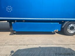 STAS S300ZX * SCHUBBODEN * 2X LIFT * 2X PALETTENK. *