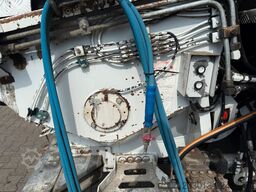 MERCEDES-BENZ AROCS 4451 8x4 EURO 6 Betonpumpe SERMAC 5RZ51