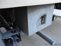 Mercedes-Benz ATEGO 815 - FRUGONE ALLUMINIO + SPONDA