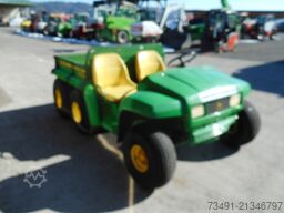 John Deere 6x4 mit E-Kipper