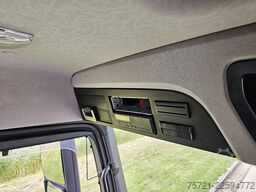 MERCEDES-BENZ ANTOS 1840 SHORT CAB 302TKM E6D