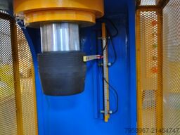 Metal Technics Polska PRASA HYDRAULICZNA TYPU C HPW 50 50 TON