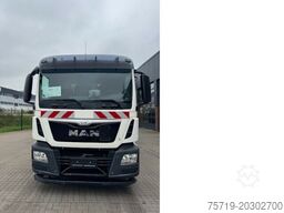 MAN 28.320 TGS 6x2 Faun Vario