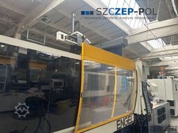ENGEL Victory 2550/350 Tech mit dem Roboter En