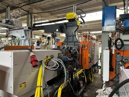 Chen Hsong JetMaster 208-MK6 mit dem Roboter Samfac