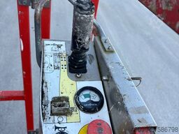 SkyJack SJ 16 - 6,75m Elektro Mastarbeitsbühne *Akkus NEU*