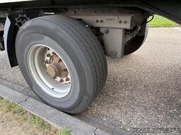Groenewegen DRO-15-27 B 3-Axle Closed Box / Steering / BPW ...