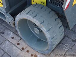 Holland Lift Ecostar HL-9710 Electric, 12m Working Height, 325k