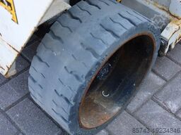 Holland Lift Ecostar HL-9710 Electric, 12m Working Height, 325k