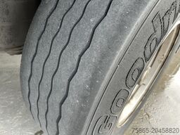 Pacton T2-001 / Box / Loadlift / BPW Drum / NL Trailer