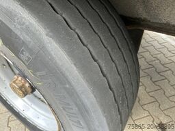 Krone SDP 27 / Box - Confectie / 3 axle BPW Drum / NL...