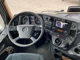 Mercedes-Benz Actros 1942 / Streamspace / NL-Truck