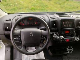 Peugeot Boxer 33 2.2 BlueHDi 140 S&S PM TM