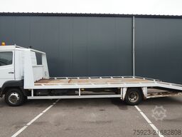 Mercedes-Benz 814 machine transporter truck