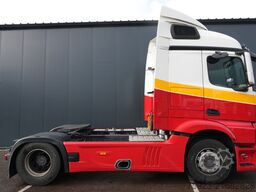 Mercedes-Benz Actros 1942 tractor unit