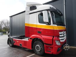 Mercedes-Benz Actros 1942 tractor unit