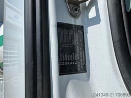 MERCEDES-BENZ Arocs 3248 8x4 Cifa 9m3