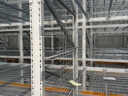 Armes Pallet racking