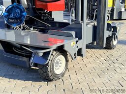 Combilift C4500 GAS TRIPLEX 8400 WIDE POSITIONER
