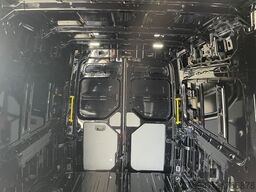 MAN TGE 3.180 L3H3 Kasten 4x4 STANDHZ ACC LENKRADHZ