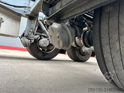 KEMPF PA 27 3.Achs Containerah./elek. Schlitten lift