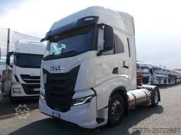 IVECO S-WAY AS440S46T/P LNG