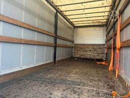 MERCEDES-BENZ 818 + Anhänger