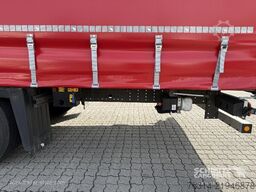 Schmitz Cargobull Curtainsider Mega Getränke