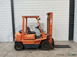 Toyota 02-5 FD 20