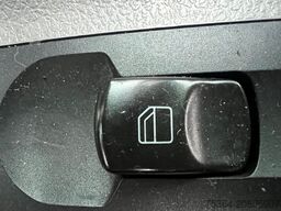 VOLKSWAGEN Crafter 2.5 TDi Maxi 9Sitze + Lift ENGINE BROKEN