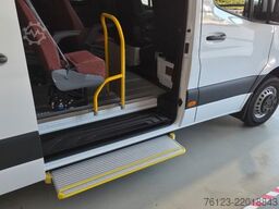 MERCEDES-BENZ 8 Sprinter Lord Light 22 Sitzer Vorlauffahrzeug