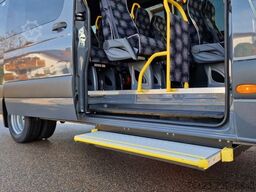 MERCEDES-BENZ 8 Sprinter Lord Light 22 Sitzer Vorlauffahrzeug