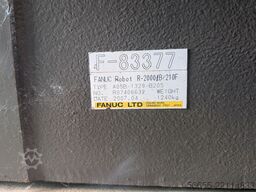 FANUC R-2000iB / 210F