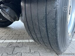 Kässbohrer Maxima XJ2 / Box / Laadklep 2500 kg / Liftas / ...