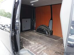 Volkswagen Transporter 2.0 TDI 150PK Automaat EURO 6 - Air...