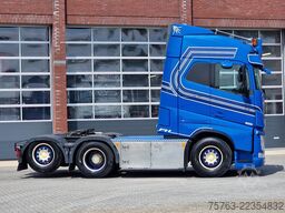Volvo FH 13.500 6x2 - leather - full air - sliding fi...