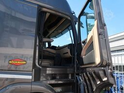 MERCEDES-BENZ Actros 25L Böckmann Horses Big Equipe L3.56.26