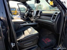 Dodge RAM 1500 Big Horn/Blackedition/15,7 L