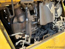 KOMATSU D 65 PX - 18 **Ketten und Laufwerk NEU**