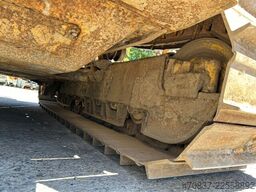 KOMATSU D 65 PX - 18 **Ketten und Laufwerk NEU**